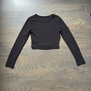 Elegant Black Long Sleeve Crop Top